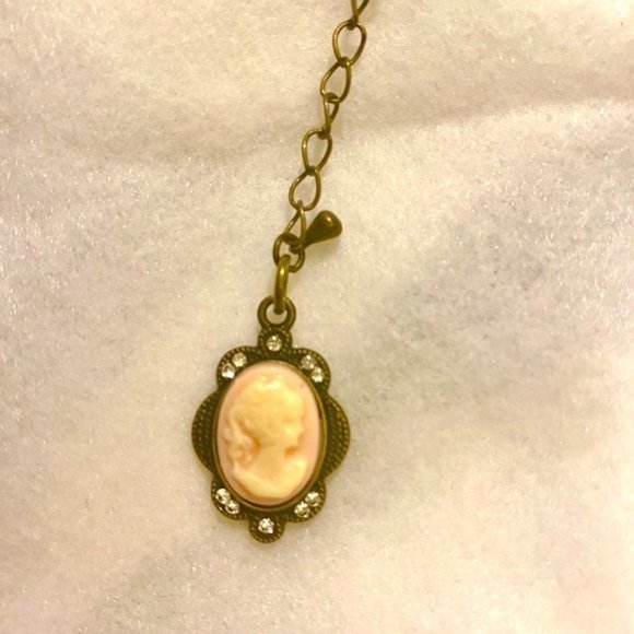 Cameo Planner Charm - Picture 5 of 9